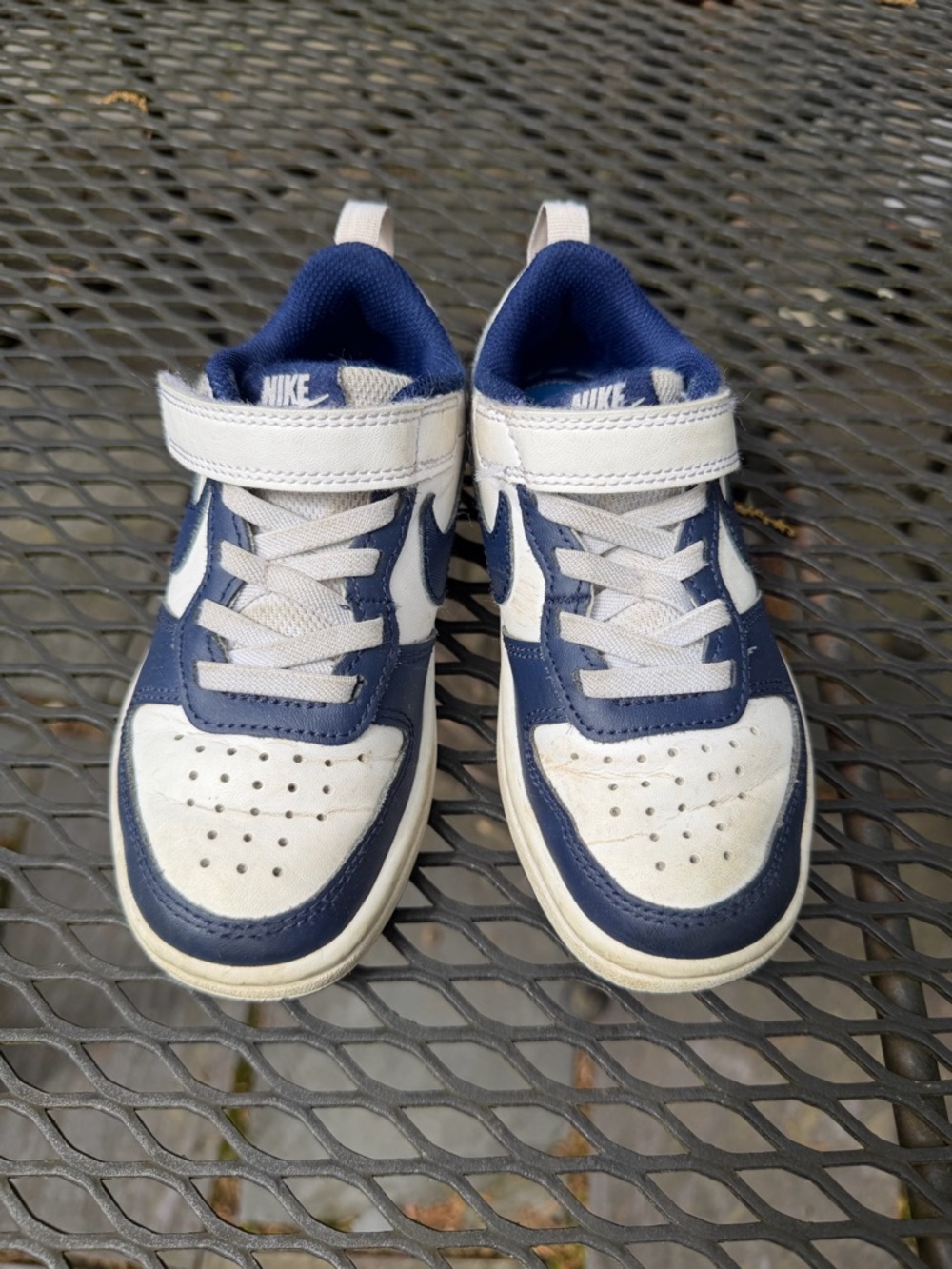 Nike Kids Navy and White Hook-and-Loop Sneakers